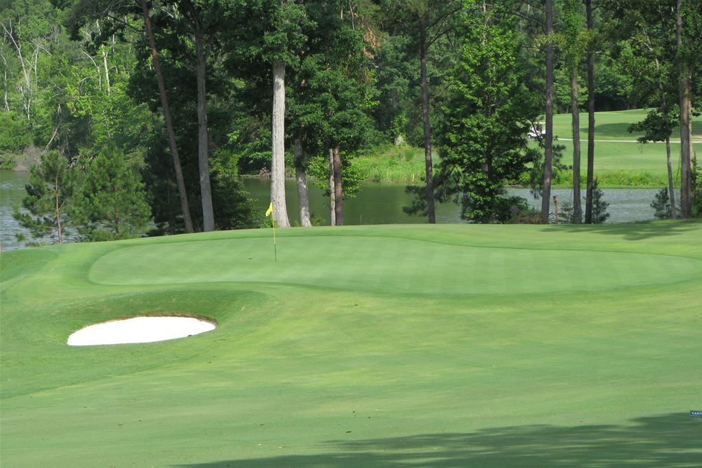 2 Nights and 2 Rounds $159 w/ villa